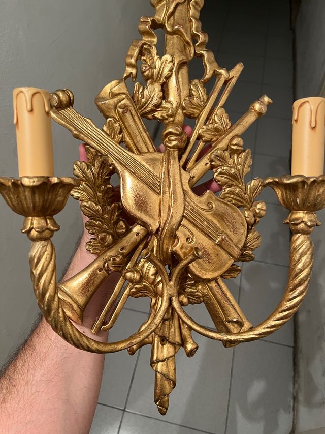 Conjunto de espejo y dos apliques de luz