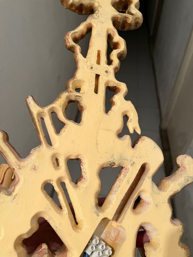 Conjunto de espejo y dos apliques de luz