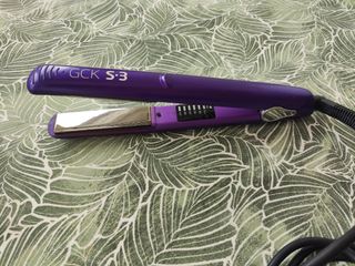 Plancha de pelo profesional GCK S-3 de segunda mano por 55 EUR en Madrid en  WALLAPOP