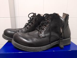 Botas CETTI hombre de segunda mano por 20 EUR en Carballo en WALLAPOP