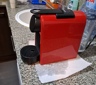 Cafetera Nespresso Sale Agua Por Debajo. Las mejores ofertas.