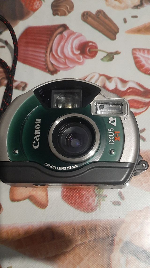 camara acuática Canon