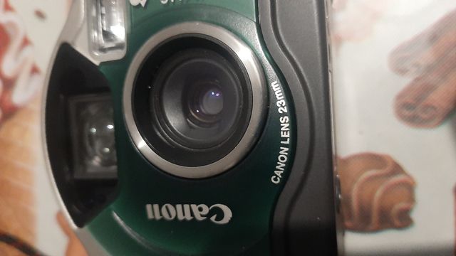 camara acuática Canon