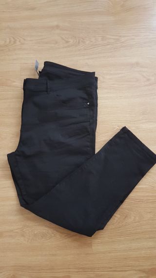 Vaqueros Couchel talla 56 de segunda mano por 5 EUR en Las Palmas de Gran  Canaria en WALLAPOP