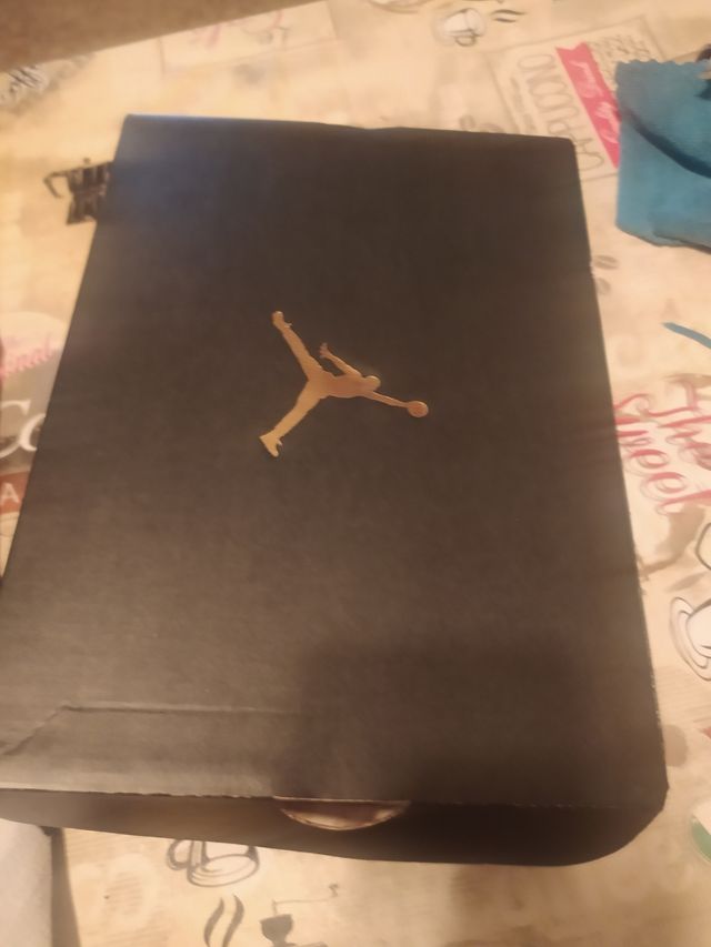 Jordan 1 mid Turf Orange