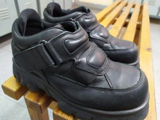 Zapatos DR.Termans de segunda mano por 25 EUR en Badalona en WALLAPOP