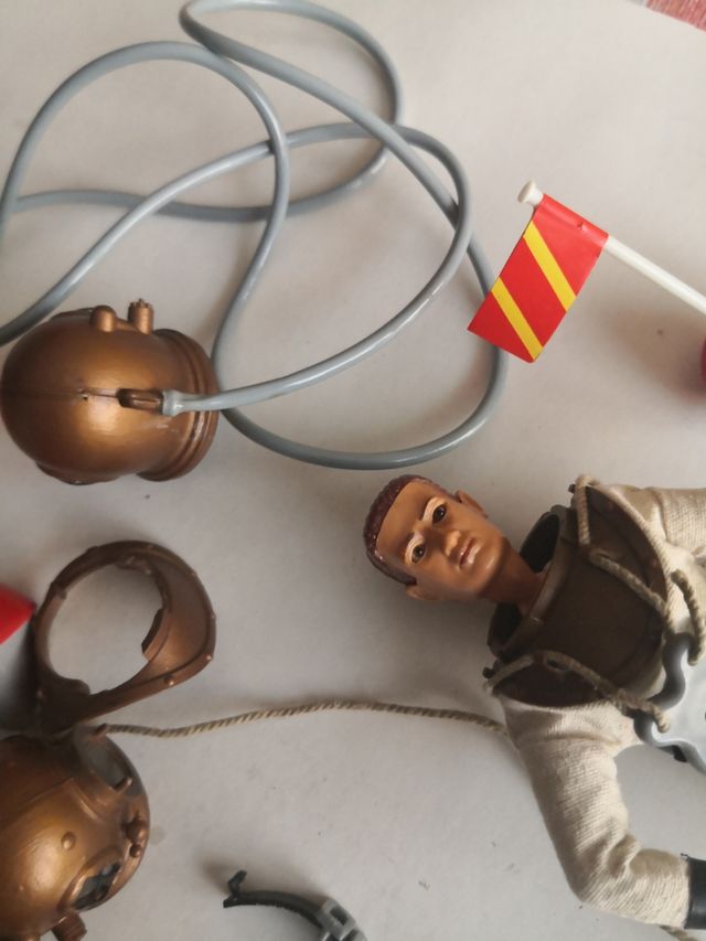 LOTE O CONJUNTO DE MADELMAN, MADELMANES BUZOS.