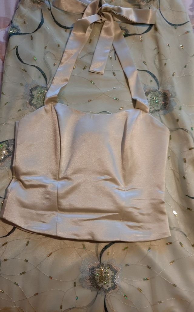 Conjunto dospiezas muy elegantes en verde manzana.