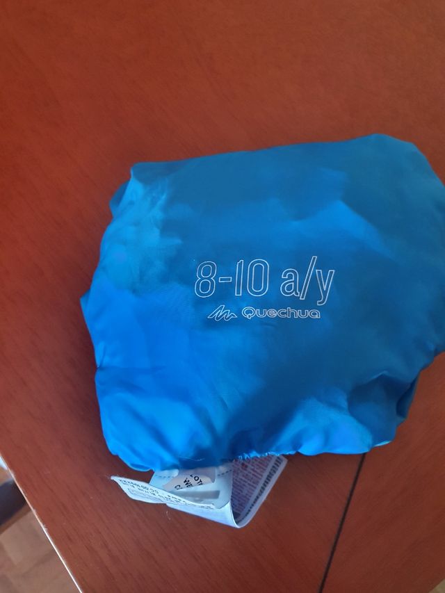 chubasquero quechua 8/10 años .Un solo uso 