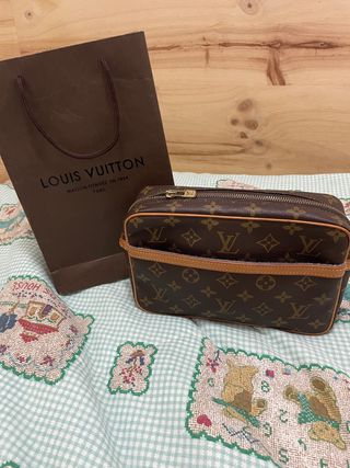Neceser louis vuitton original de segunda mano por 150 EUR en Villajoyosa  en WALLAPOP