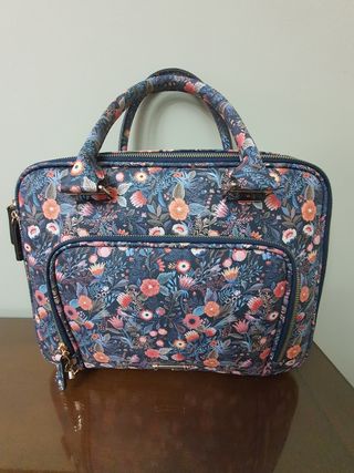 Maletín Portátil Parfois de segunda mano por 20 EUR en Madrid en WALLAPOP
