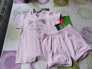 Ropa bebe NUEVA de segunda mano por 10 EUR en Barcelona en WALLAPOP