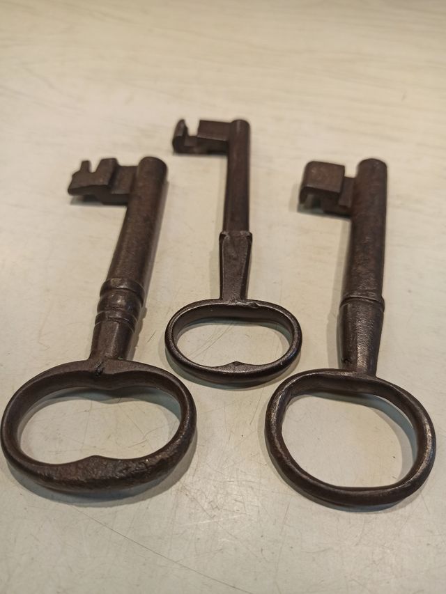 llaves antiguas hierro forjado