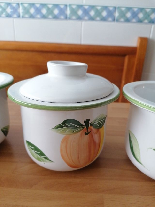3 tarros de cerámica de cocina preciosos. Sin usar