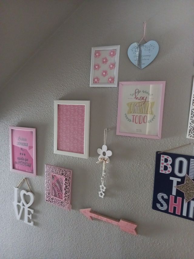 Cuadro metal,azul,rosa y blanco, estrella dorada.