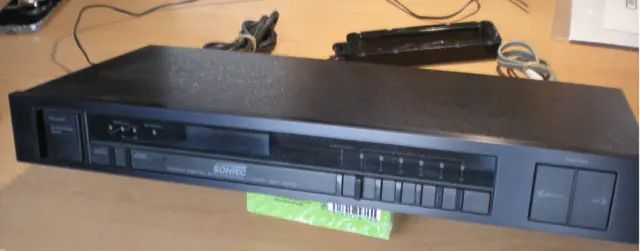 SONTEC-AM-FM-Digital-Synthesizer-Stereo-Tuner-SST2