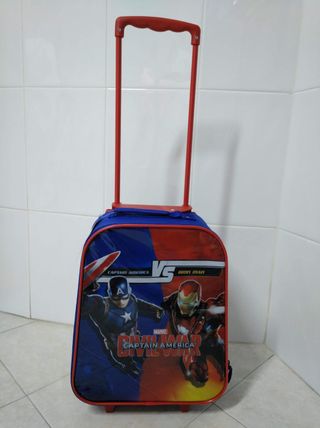 Maleta trolley Marvel Capitán América Iron Man de segunda mano por 26 EUR  en Bilbao en WALLAPOP