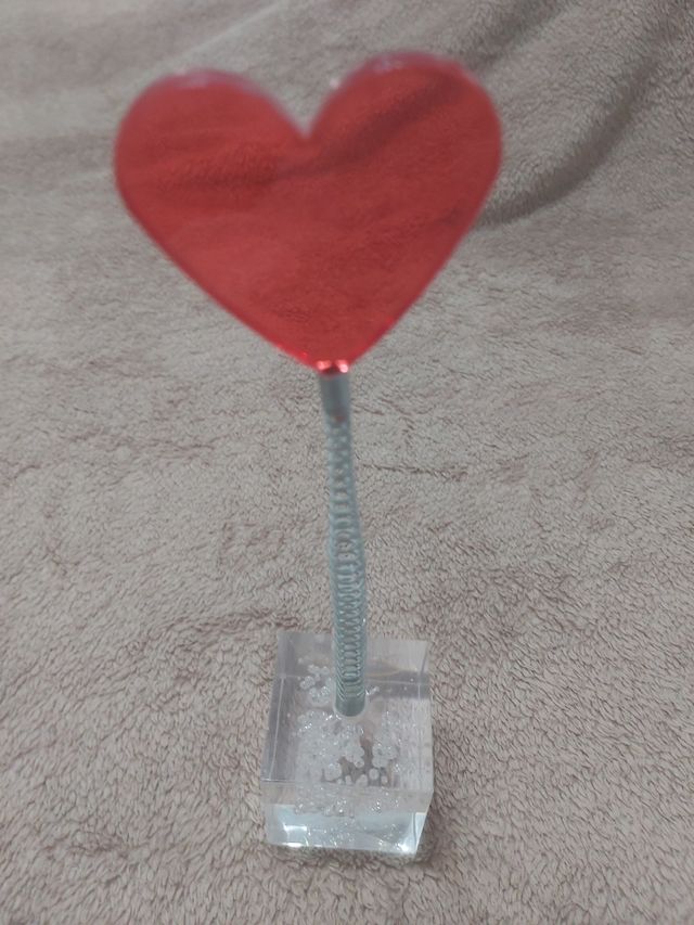 2 porta-notas o porta-foto y 2 de decoración