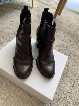 Botines granates 37 Stradivarius de segunda mano por 7 EUR en Palma de  Mallorca en WALLAPOP