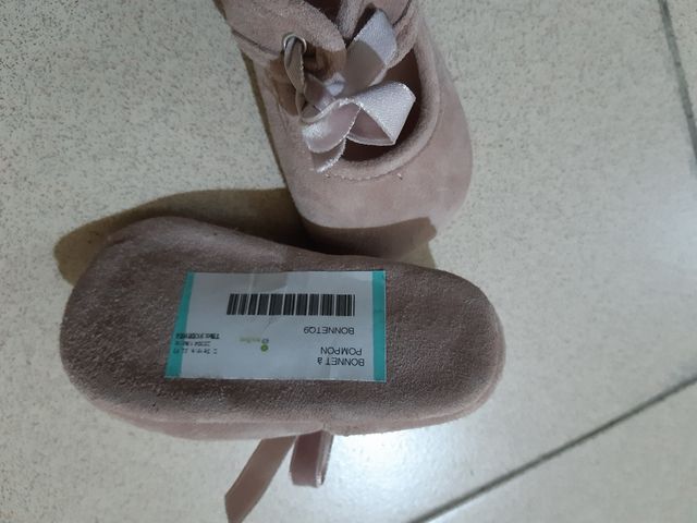 Merceditas Bonnet a Pompon talla 18