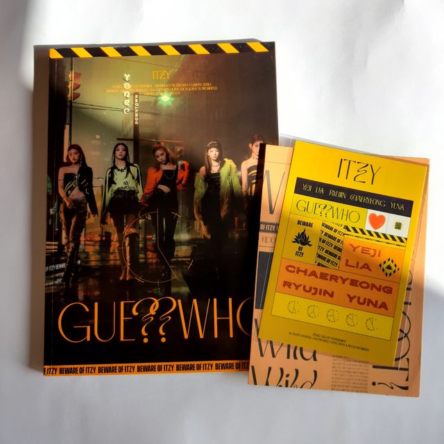 itzy guess who album no photocard no mini poster