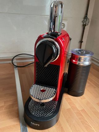 Nespresso Citiz \u0026amp; Milk KRUPS - Roja de segunda mano por 80 EUR en  Barcelona en WALLAPOP