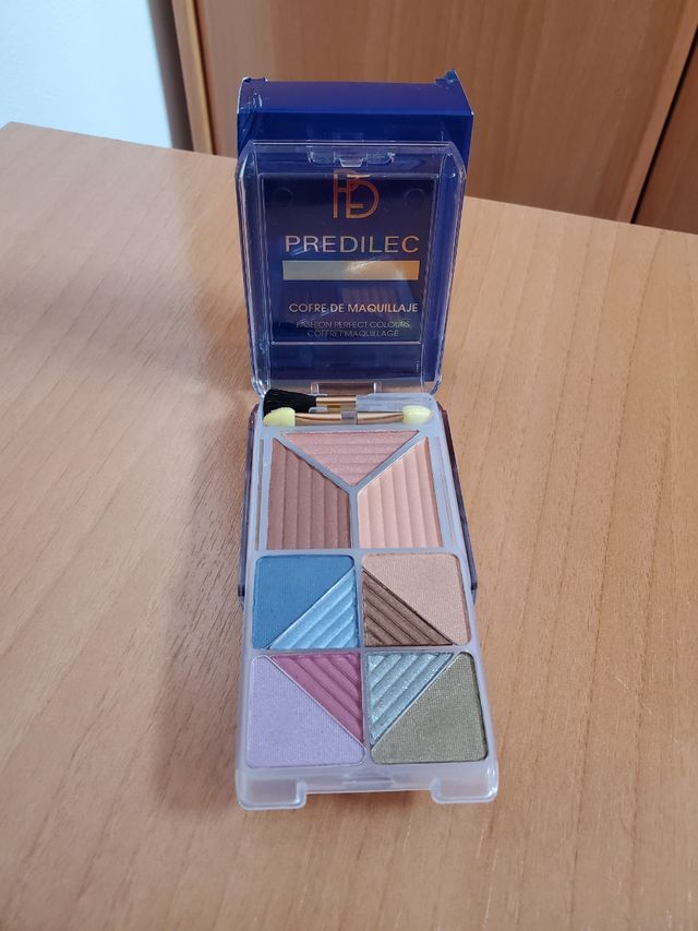 Cofre de maquillaje - TOTALMENTE NUEVO