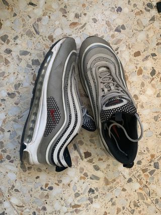 Nike air max 97 gris de segunda mano por 35 EUR en Zaragoza en WALLAPOP