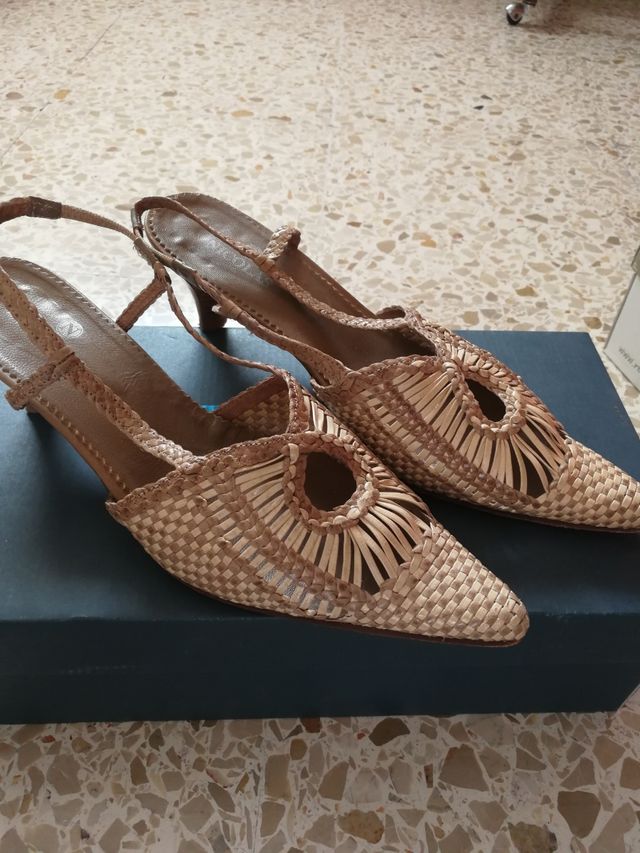 zapatos / sandalias de Nicolás