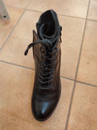 Botines De Futbol 5 Sin Uso Número 37 - Comprá en San Juan