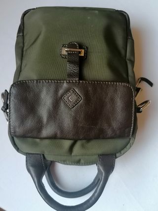 Bolso mariconera Hombre Massimo Dutti de segunda mano por 15 EUR en  Valencia en WALLAPOP