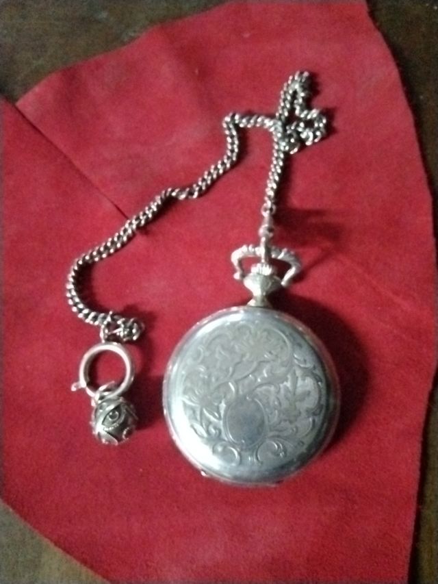 Reloj de bolsillo Festina plata