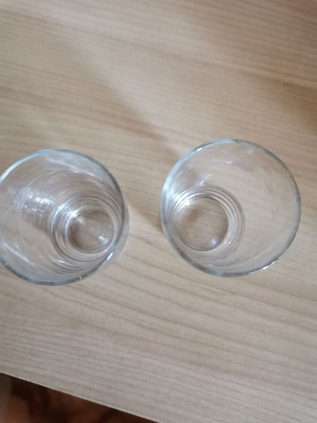 2 VASITOS LICOR CRISTAL VINTAGE CON ADORNO