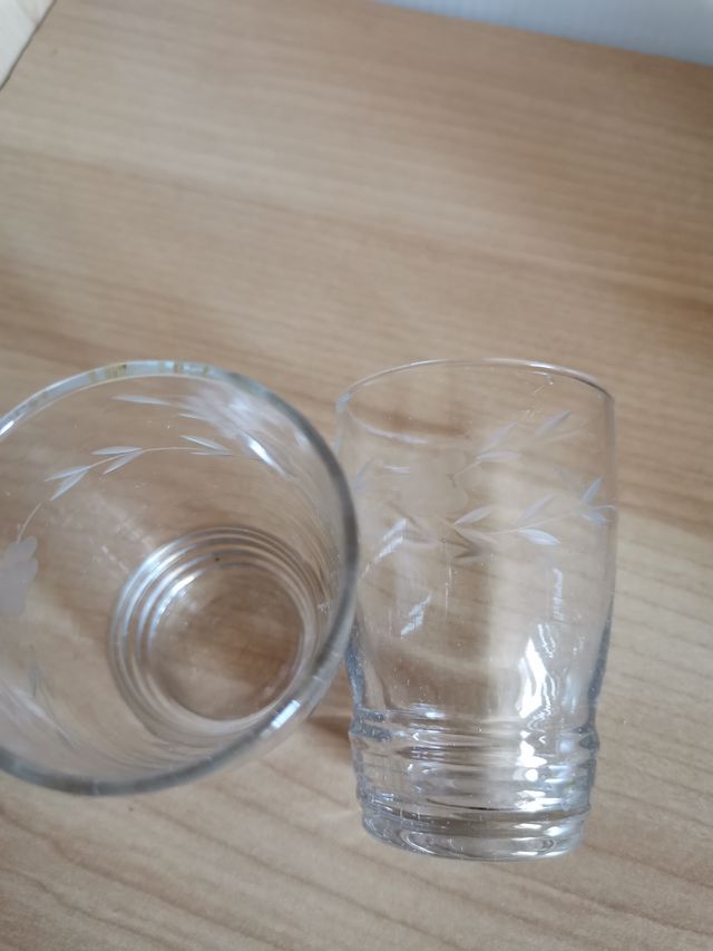 2 VASITOS LICOR CRISTAL VINTAGE CON ADORNO