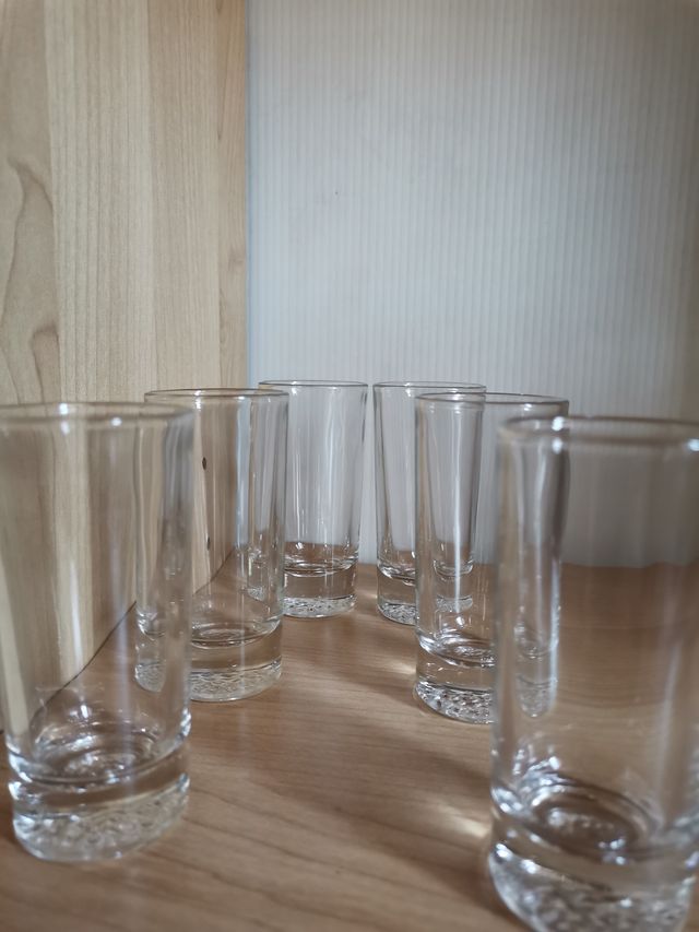 6 VASITOS TUBO LICOR GRABADO