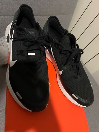 Nike Reposto talla 44,5 de segunda mano por 50 EUR en Valladolid en WALLAPOP
