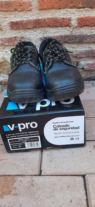 ZAPATO SEGURIDAD V-POWER VELILLA de segunda mano por 10 EUR en Tornadizos  de Ávila en WALLAPOP