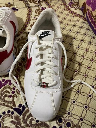 Deportivas Nike JD de segunda mano por 50 EUR en Crevillent en WALLAPOP