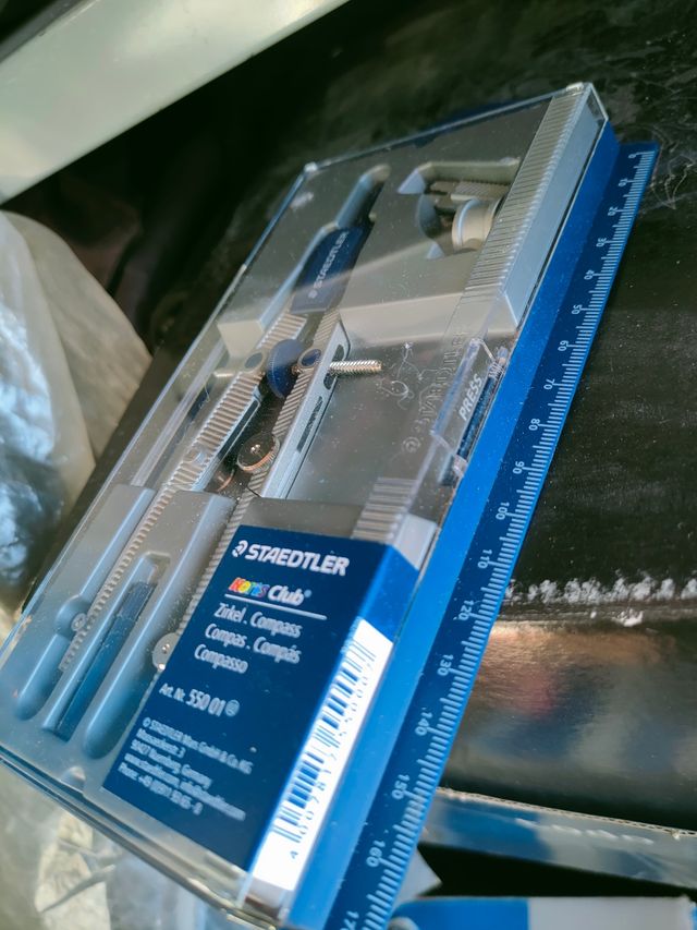 Compás escolar nuevo Staedtler