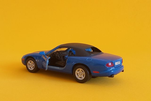 Precio rebajado! Jaguar XK8 Welly