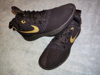 Nike Lebron Witness Iii Negro / dorado | platanitos.com