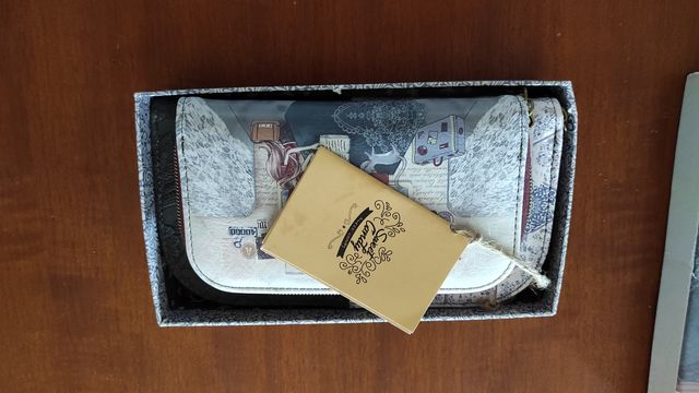 Billetera sin estrenar