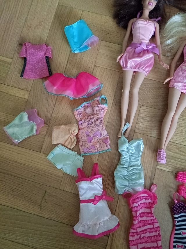 Lote de Barbie Rubia y Morena