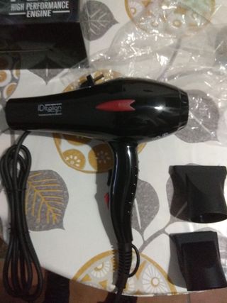Secador de pelo profesional 2200 watios de segunda mano por 25 EUR en  Bujalance en WALLAPOP