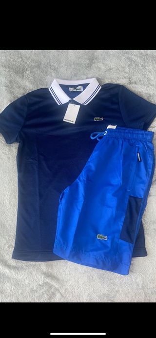 Chandal Lacoste Verano de segunda mano por 55 EUR en Barcelona en WALLAPOP