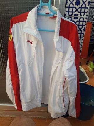 Chandal Puma Ferrari de caballero Talla M de segunda mano por 22,5 EUR en  Utrera en WALLAPOP