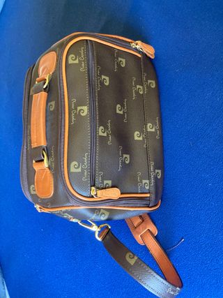 Maleta de viaje Pierre Cardin de segunda mano por 40 EUR en Valencia en  WALLAPOP