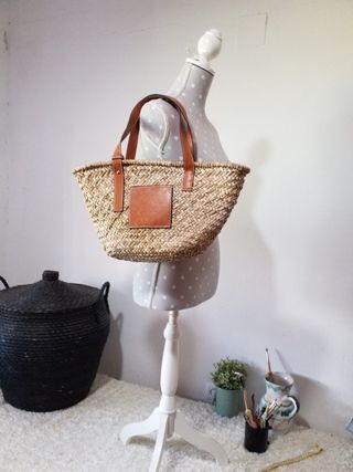 Capazo Loewe de segunda mano por 85 EUR en Sevilla en WALLAPOP