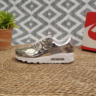 Nike Air Max 90 Plata Metallic Silver (EU 39) de segunda mano por 100 EUR  en Leganés en WALLAPOP