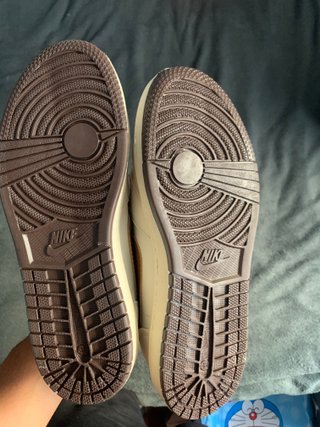 Zapatillas Jordan color crema de segunda mano en Móstoles en WALLAPOP